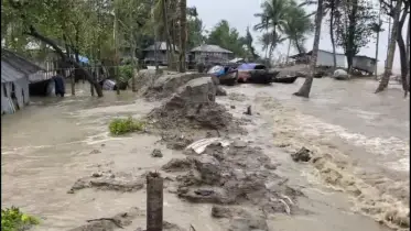 পটুয়াখালীর নিম্নাঞ্চল প্লাবিত পরিস্থিতি মোকাবেলায় চাল-টিন-শুকনা খাবার ও নগদ টাকা বরাদ্দ