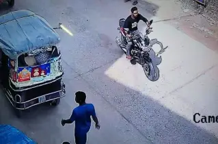 চিকিৎসা নিতে এসে শখের বাইক হারালেন রোগী, সিসিটিভিতে ধরা পড়লো চোর!