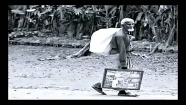 হারিয়ে যাওয়া সেই ডাক: “ফিতা লাগবে গো?”