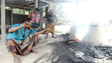ছাইয়ের গন্ধে স্বর্ণের সুবাস