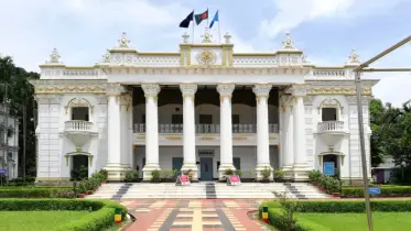 কালের সাক্ষী মহেড়া জমিদার বাড়ি
