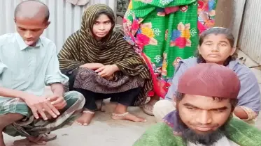 একই পরিবারের চার প্রতিবন্ধীর মানবেতর জীবন, চান সহযোগিতা