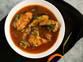 রাতের খাবারে খেয়ে দেখুন ৮টি দারুণ মাছের ঝোল!