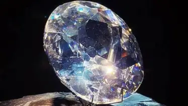 নিলামে উঠছে পৃথিবীর সবচেয়ে দামি নীল হিরা!