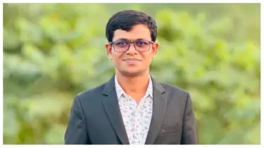 শ্রমিক দিবস: একদিনের শ্রদ্ধা, বছরের পর বছর বঞ্চনা