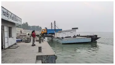 চার মাস পরে চিলমারী-রৌমারী ফেরি চলাচল শুরু 