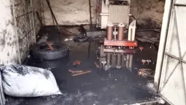 বিএনপি নেতার তেলের কারখানায় ডাকাতি, মালামাল লুট