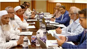রাষ্ট্র গঠনের মৌলিক জায়গায় একমত হয়ে দেশকে এগিয়ে নিতে হবে: অধ্যাপক আলী রীয়াজ