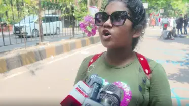 হাসিনা চট করে ঢুকে গেলেই আয়না ঘরে বন্দি হবে!