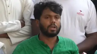 ‘আপনারা ক্ষমতায় থাকতে হাজার হাজার ছেলেমেয়েকে পয়সা ছাড়া চাকরির ব্যবস্থা করে দিয়ে যান’