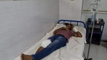 পাঁচবিবি থানার এসআইকে ছুরিকাঘাত, গ্রেপ্তার  ২ 