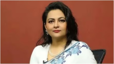 যুদ্ধ নয়, শান্তি চাওয়ায় ভারতীয় উগ্র হিন্দুত্ববাদীদের টার্গেট মুসলিম নারী সাংবাদিক