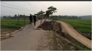 সেতু নয়, মৃত্যুফাঁদ! ঝুঁকিতে খাগড়াছড়ির ৩০টি গ্রামের চলাচল