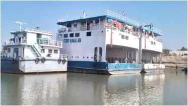 ৫ মাস পর চিলমারী-রৌমারী রুটে ফেরি চলাচল শুরু