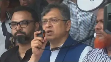 প্রধান উপদেষ্টার ‘কেবল একটি দল নির্বাচন চায়’ এই কথার জবাব দিলেন সালাহউদ্দিন আহমেদ