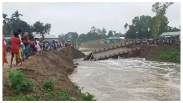 গফরগাঁওয়ে ব্রিজ ধসে বিচ্ছিন্ন ৬ গ্রাম, ভোগান্তিতে ২০ হাজা