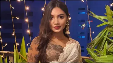 আমাকে সব সময় কাজে থাকতে হয়