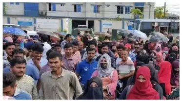 রোহিঙ্গা ক্যাম্পে চাকরিচ্যুতি: বৈষম্যের অভিযোগে ২৪ ঘণ্টার আল্টিমেটাম