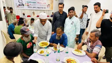 জিয়াউর রহমানের মৃত্যুবার্ষিকীতে যশোরে শ্রমজীবীদের সম্মানে মধ্যাহ্নভোজ