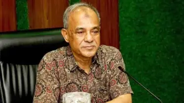 পুলিশের অস্ত্র বহন নিয়ে স্বরাষ্ট্র উপদেষ্টার জরুরি নির্দেশনা!