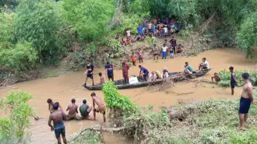 ২৪ ঘণ্টায়ও সন্ধান মেলেনি খালে গোসলে নেমে নিখোঁজ মহিলার