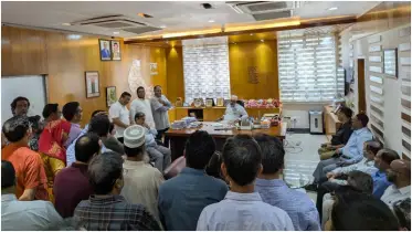 ফ্যাসিবাদের পৃষ্ঠপোষণের অভিযোগে বিএনপিপন্থী শিক্ষকদের জেরার মুখে ঢাবি প্রো-ভিসি ড. মামুন