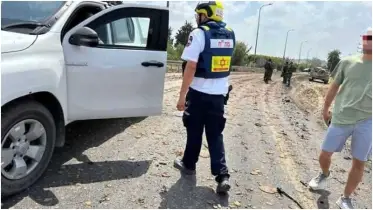 ইরানের হামলায় অন্ধকারে ডুবে গেল দক্ষিণ ইসরায়েল! বিদ্যুৎহীন এলাকা
