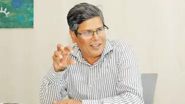 ‘অন্তর্বর্তী সরকারের তো একটা মেয়াদ আছে, ১০-২০ বছর সময় পেলে হয়তো কিছু করতে পারবে’