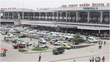 শাহজালাল বিমানবন্দরে বোমা আতঙ্ক: প্রেমিকা নিয়ে চলে যাচ্ছিল স্বামী, যাওয়া ঠেকাতে বোমার গুজব, গ্রেফতার ৩