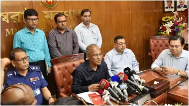 চিহ্নিত অপরাধী ও সন্ত্রাসীদের ধরতে দ্রুতই চিরুনি অভিযান পরিচালনা করা হবে