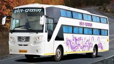 ভারতে চলন্ত বাসে জন্মদান, নবজাতককে জানালা দিয়ে ফেলে দিলেন মা