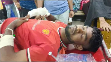 গোপালগঞ্জে সংঘর্ষে গুলিবিদ্ধ যুবক ঢাকা মেডিকেলে, গুরুতর আহত অবস্থায় ভর্তি