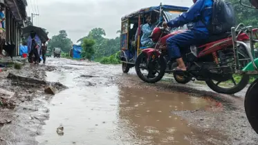 নবীনগরে শ্যামগ্রাম-সলিমগঞ্জ সড়কের বেহাল দশা, জনদুর্ভোগ চরমে