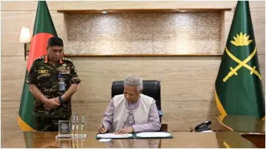 সেনাবাহিনীর অবদানের প্রশংসা প্রধান উপদেষ্টার, পদোন্নতিতে যোগ্যতার ওপর গুরুত্বারোপ