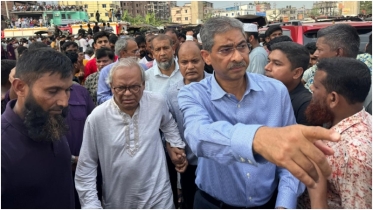 উত্তরায় বিমান দুর্ঘটনাস্থলে পৌঁছেছে বিএনপি ও অঙ্গসংগঠনের প্রতিনিধি দল