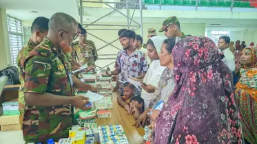 জুলাই পুনর্জাগরণ উপলক্ষে রংপুরে বিনামূল্যে চিকিৎসাসেবা দিল সেনাবাহিনী