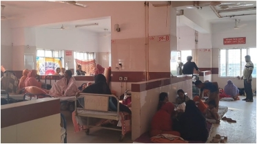 কুমেক হাসপাতালে অপরিচ্ছন্ন পরিবেশে চিকিৎসা, পুরো হাসপাতাল যেন নোংরার কারখানা