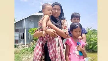গন্তব্য জানা নেই নাজিয়ার,তিন সন্তানসহ রাত কাটে বিনিদ্র