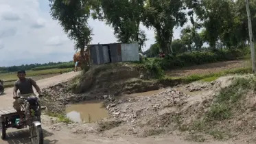 এক বছরেও শেষ নয় কালভার্ট, ভোগান্তিতে তিন ইউনিয়নের ৪০ হাজার মানুষ