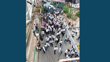 ঢাকা কলেজ ও সিটি কলেজ শিক্ষার্থীদের মধ্যে ধাওয়া-পাল্টা ধাওয়া