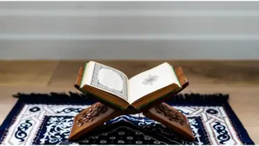 ইরান-ইসরায়েল যুদ্ধ নিয়ে কোরআনে কি বলা আছে? 