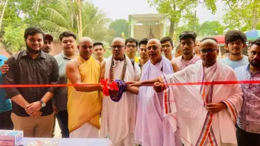 আবির্ভাব উৎসবে হিন্দু ছাত্র পরিষদের বিনামূল্যে চিকিৎসাসেবা