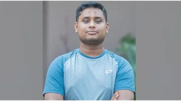 “পাথর ছুড়লেও, আমি ফুল দিয়ে বুকে টেনে নেব”-হাসনাত আব্দুল্লাহ