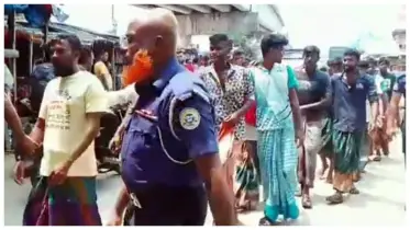 সাগরে মাছ ধরায় ৩ ট্রলারসহ ১৬ জেলে আটক