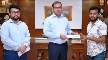 ৪ আগস্ট পালাতে গিয়ে আহত, ‘জুলাই যোদ্ধার’ অনুদান পেলেন যুবলীগ নেতা!