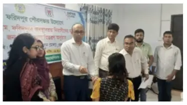  পুনর্বাসন কেন্দ্রে জন্ম সনদ বিতরণ 
