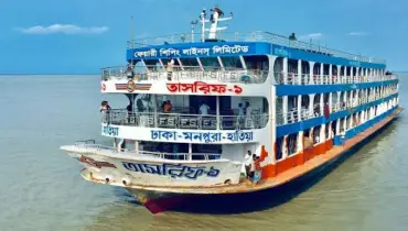 তাসরিফ লঞ্চের মনগড়া রুট পরিবর্তন, যাত্রীদের চরম ভোগান্তি