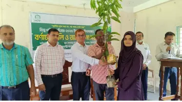 ঝিনাইদহে পরিবেশ দিবসে চারা বিতরণ ও সচেতনতামূলক সভা