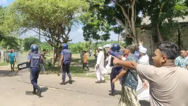 গোপালগঞ্জে মাইকে ঘোষণা দিয়ে দুই গ্রামবাসীর সংঘর্ষ, আহত ২০