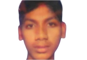ট্রাক চাপায় যুবক নিহত